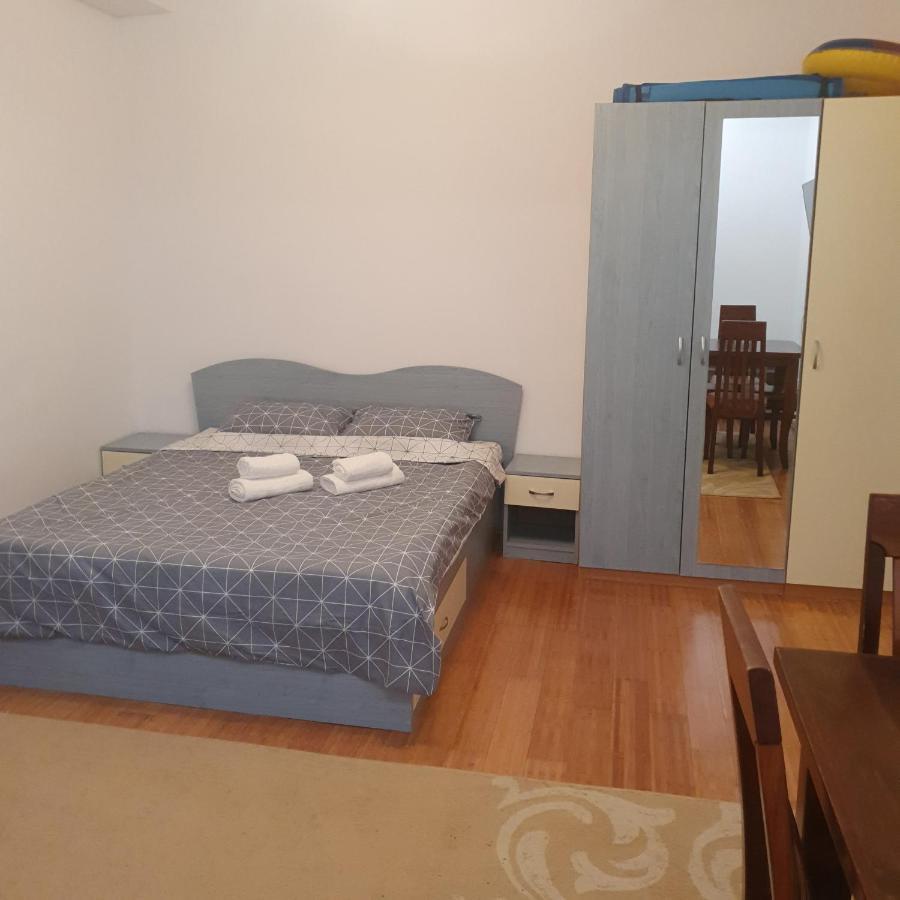 Appartement Apartament O Camera Mamaia Extérieur photo